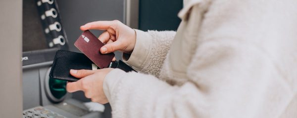 Készpénz befizetés idegen bankszámlára – ezek a legfontosabb tudnivalók