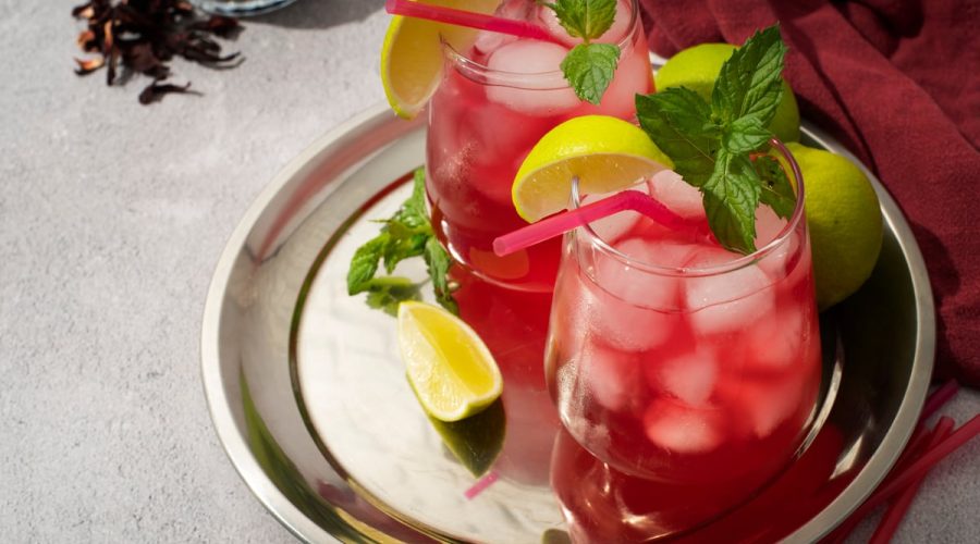 A legfinomabb mocktail receptek és az otthoni koktélkészítés alapjai